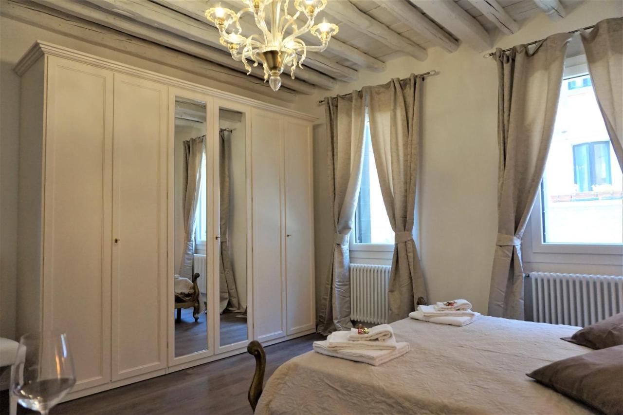Sara S Luxury Home Five Minutes From Piazza San Marco Венеция Экстерьер фото