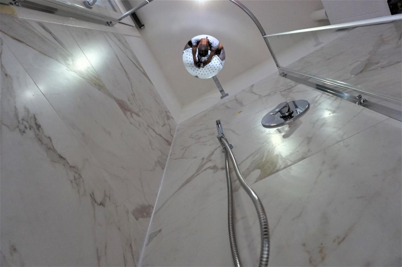 Sara S Luxury Home Five Minutes From Piazza San Marco Венеция Экстерьер фото