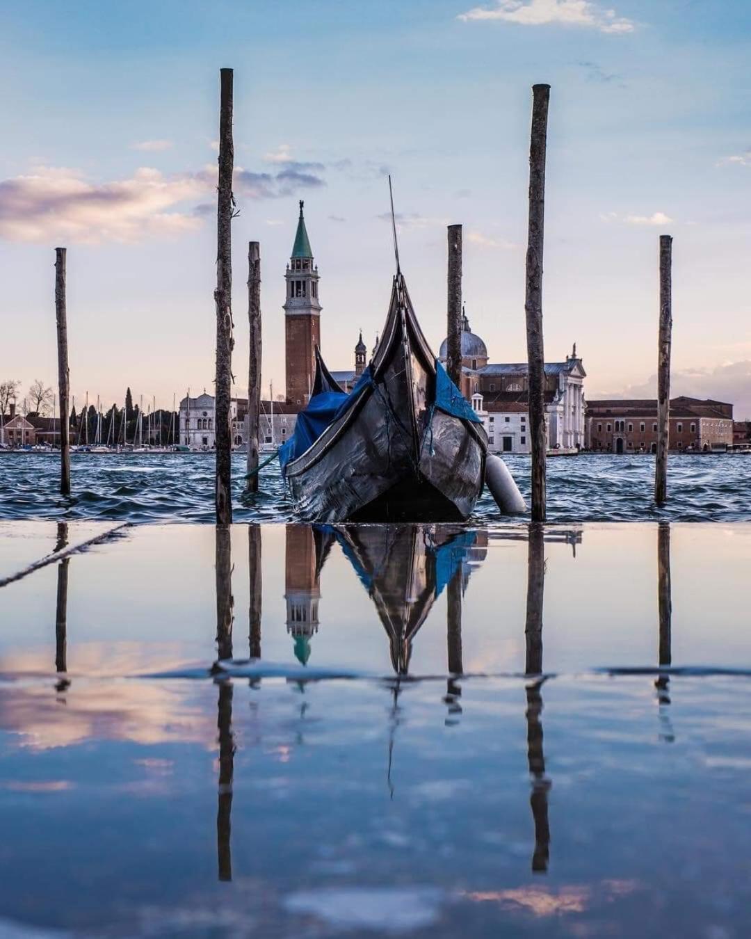 Sara S Luxury Home Five Minutes From Piazza San Marco Венеция Экстерьер фото