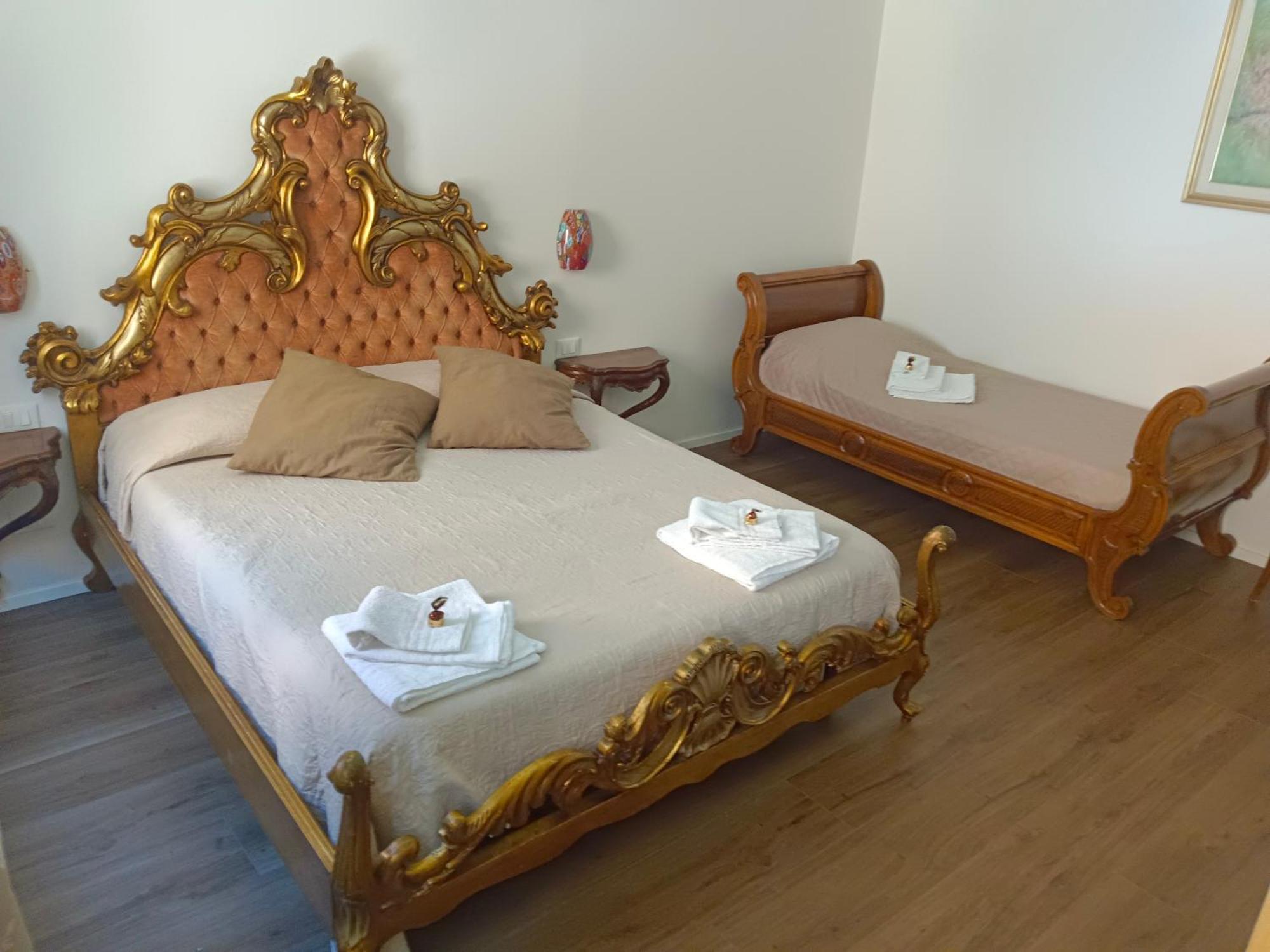 Sara S Luxury Home Five Minutes From Piazza San Marco Венеция Экстерьер фото